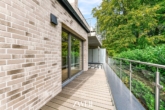 Balkon - Morgensonne auf der großzügigen Dachterrasse: Barrierearmer Wohnkomfort im Neubau!