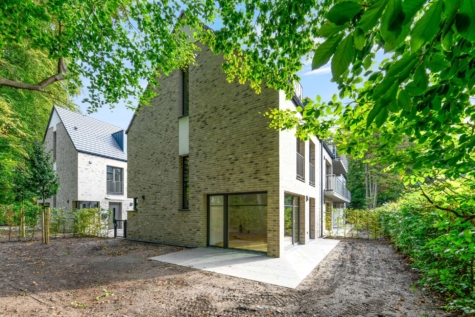 Familienfreundliches Neubau-Townhouse: 4 Zimmer, 2 Bäder & eigener Garten!, 22391 Hamburg, Stadthaus