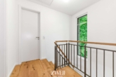 2. OG: Flur - Familienfreundliches Neubau-Townhouse: 4 Zimmer, 2 Bäder & eigener Garten!