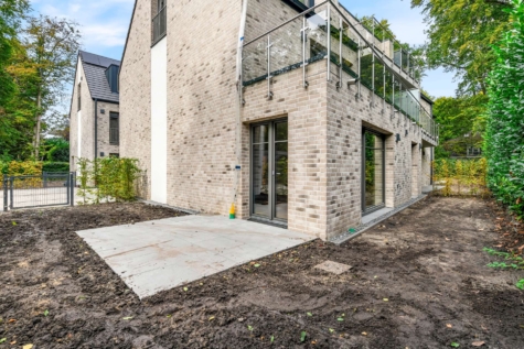 Ein Zuhause mit Platz im Grünen: 3,5 Zimmer, Süd-Terrasse & Privatgarten!, 22391 Hamburg, Erdgeschosswohnung