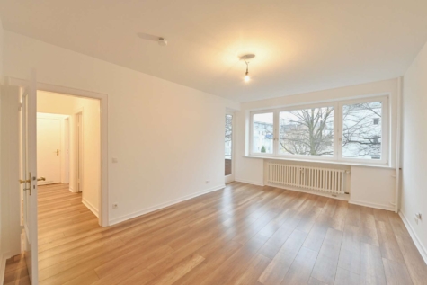 Renoviert und hell: Gut geschnittene Südwohnung mit Top-Anbindung!, 22089 Hamburg, Etagenwohnung