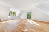 Wohn- und Essbereich - Oben angekommen: Erstbezug mit Aufzug & großzügigem West-Balkon!
