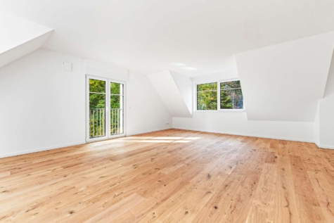 Oben angekommen: Erstbezug mit Aufzug & großzügigem West-Balkon!, 22391 Hamburg, Dachgeschoss