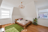 Zimmer 3 im OG - Lichtdurchflutetes Einfamilienhaus mit Kamin und idyllischem Garten!