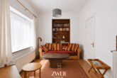 WE 1 im EG: Wohnzimmer - Wohnen, Arbeiten, Vermieten: Vielseitige Immobilie mit Entwicklungspotenzial!