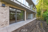 Terrasse und Garten - Durchdachter Grundriss und eigener kleiner Garten: Bezugsfertige Neubauwohnung in Wellingsbüttel!